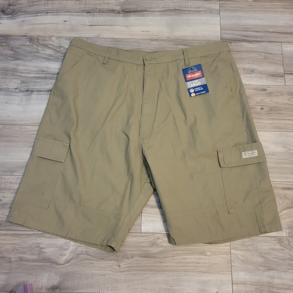 Wrangler Cargo Shorts Mens 42 Beige Ripstop Pocket Durable Lightweight NEW